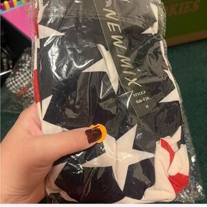 New Mix Black and White Star Leggings